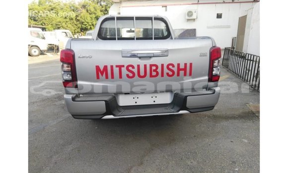 Buy Import Mitsubishi L200 Other Car in Import - Dubai in Dhufar Buy Import Mitsubishi L200 Other Car in Import - Dubai in Dhufar