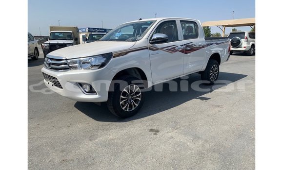 Buy Import Toyota Hilux White Car in Import - Dubai in Dhufar Buy Import Toyota Hilux White Car in Import - Dubai in Dhufar