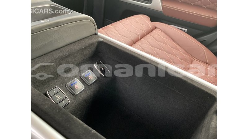 Big with watermark toyota land cruiser dhufar import dubai 2242