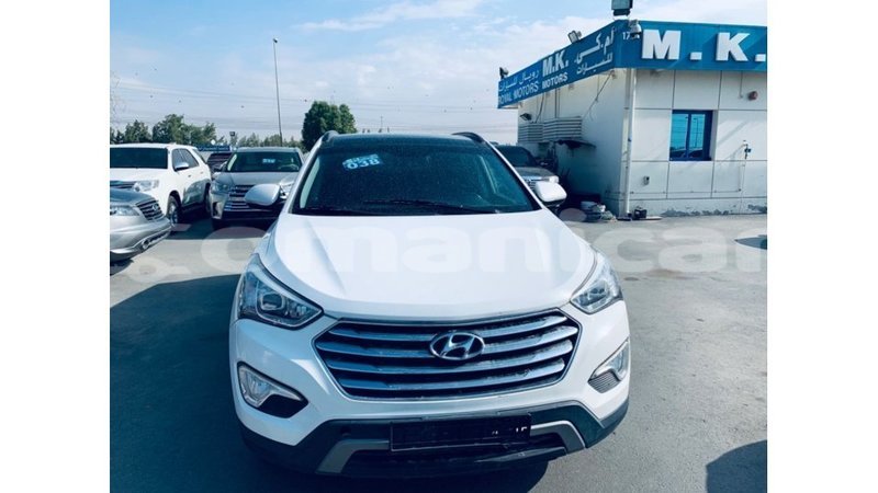 Big with watermark hyundai santa fe dhufar import dubai 2258