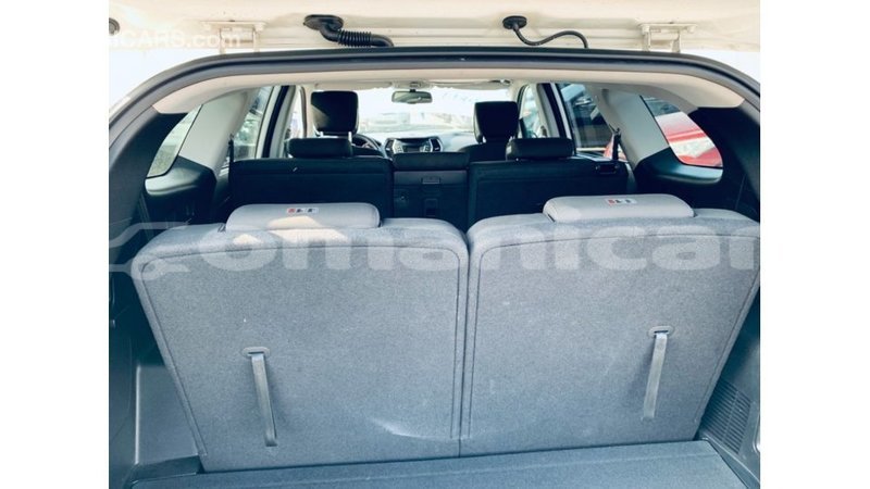 Big with watermark hyundai santa fe dhufar import dubai 2258