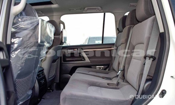 Buy Import Toyota Land Cruiser Other Car in Import - Dubai in Dhufar Buy Import Toyota Land Cruiser Other Car in Import - Dubai in Dhufar