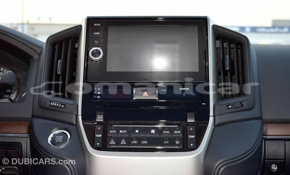 Buy Import Toyota Land Cruiser Other Car in Import - Dubai in Dhufar Buy Import Toyota Land Cruiser Other Car in Import - Dubai in Dhufar