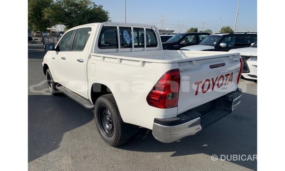 Buy Import Toyota Hilux White Car in Import - Dubai in Dhufar Buy Import Toyota Hilux White Car in Import - Dubai in Dhufar