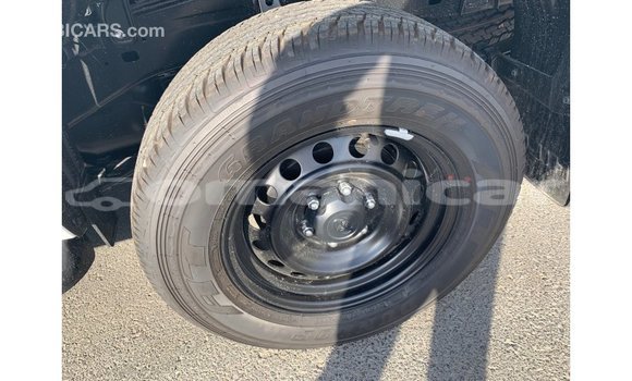 Buy Import Toyota Hilux White Car in Import - Dubai in Dhufar Buy Import Toyota Hilux White Car in Import - Dubai in Dhufar