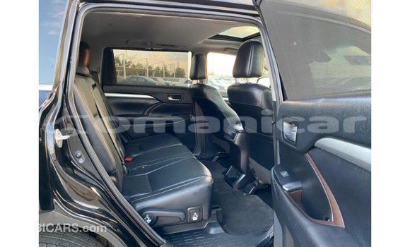Buy Import Toyota Highlander Black Car in Import - Dubai in Dhufar Buy Import Toyota Highlander Black Car in Import - Dubai in Dhufar