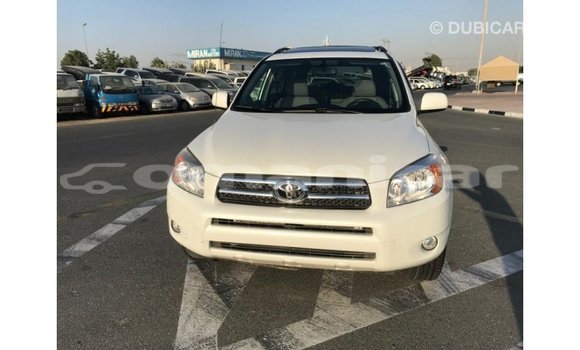 Buy Import Toyota 4Runner White Car in Import - Dubai in Dhufar Buy Import Toyota 4Runner White Car in Import - Dubai in Dhufar