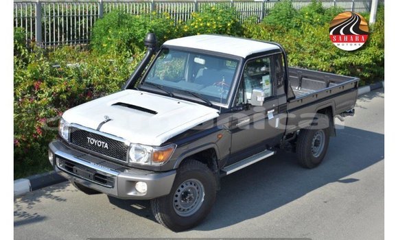 Buy Import Toyota Land Cruiser Other Car in Import - Dubai in Dhufar Buy Import Toyota Land Cruiser Other Car in Import - Dubai in Dhufar