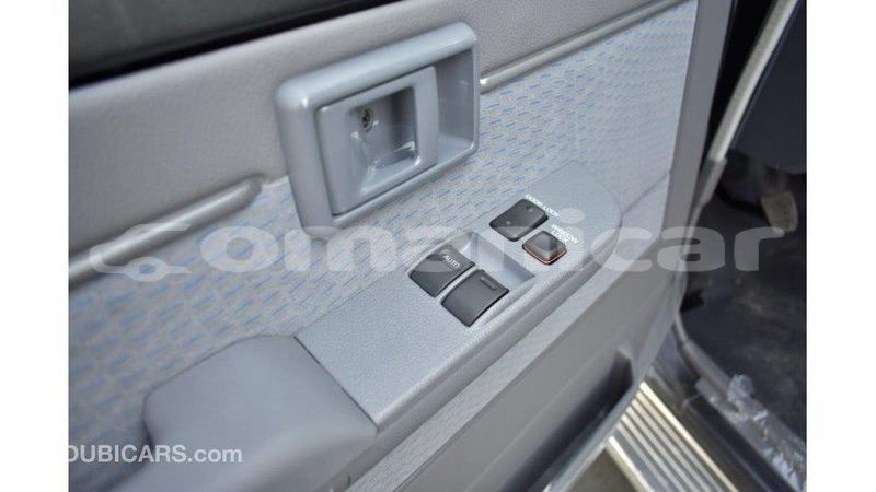Big with watermark toyota land cruiser dhufar import dubai 2274