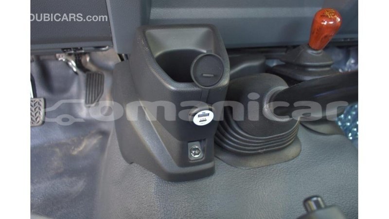 Big with watermark toyota land cruiser dhufar import dubai 2274