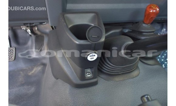 Buy Import Toyota Land Cruiser Other Car in Import - Dubai in Dhufar Buy Import Toyota Land Cruiser Other Car in Import - Dubai in Dhufar