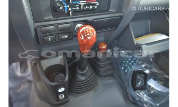 Buy Import Toyota Land Cruiser Other Car in Import - Dubai in Dhufar Buy Import Toyota Land Cruiser Other Car in Import - Dubai in Dhufar