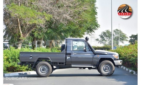 Buy Import Toyota Land Cruiser Other Car in Import - Dubai in Dhufar Buy Import Toyota Land Cruiser Other Car in Import - Dubai in Dhufar