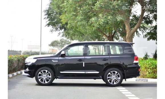 Buy Import Toyota Land Cruiser Black Car in Import - Dubai in Dhufar Buy Import Toyota Land Cruiser Black Car in Import - Dubai in Dhufar
