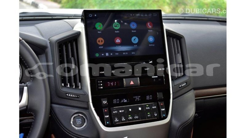 Big with watermark toyota land cruiser dhufar import dubai 2279