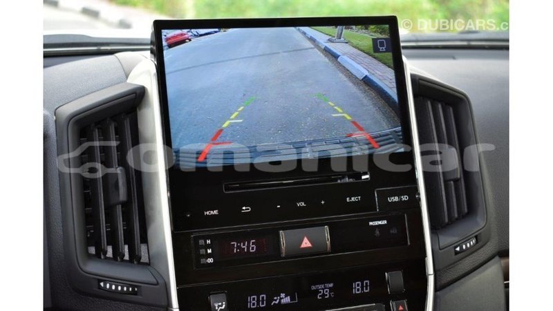 Big with watermark toyota land cruiser dhufar import dubai 2279