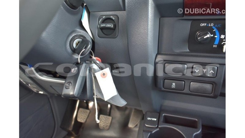 Big with watermark toyota land cruiser dhufar import dubai 2280