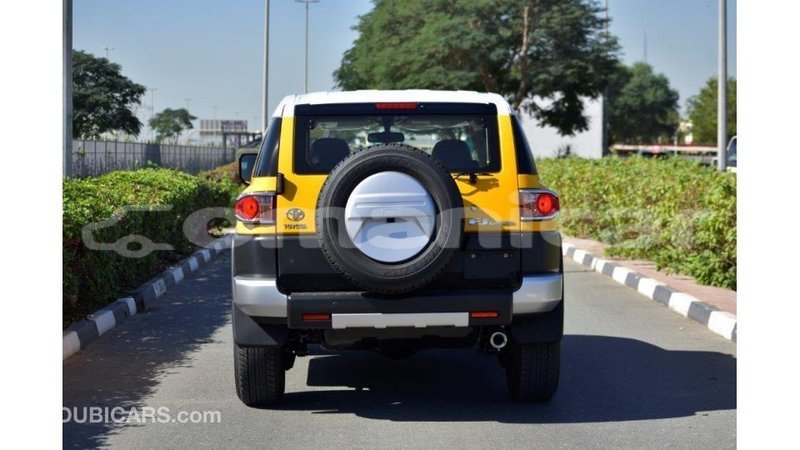 Big with watermark toyota fj cruiser dhufar import dubai 2281