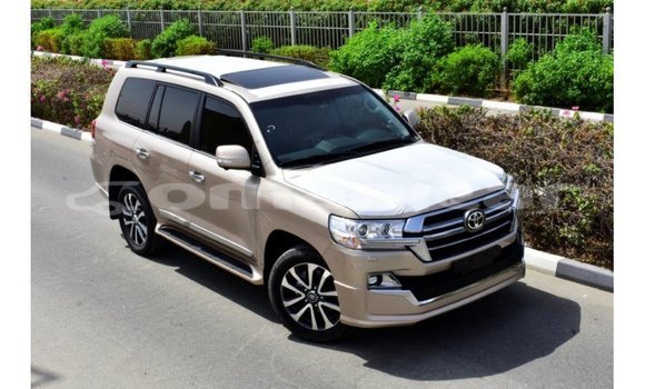Buy Import Toyota Land Cruiser Other Car in Import - Dubai in Dhufar Buy Import Toyota Land Cruiser Other Car in Import - Dubai in Dhufar