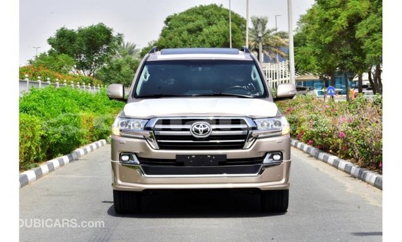Buy Import Toyota Land Cruiser Other Car in Import - Dubai in Dhufar Buy Import Toyota Land Cruiser Other Car in Import - Dubai in Dhufar
