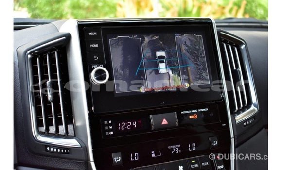 Buy Import Toyota Land Cruiser Other Car in Import - Dubai in Dhufar Buy Import Toyota Land Cruiser Other Car in Import - Dubai in Dhufar