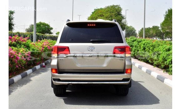 Buy Import Toyota Land Cruiser Other Car in Import - Dubai in Dhufar Buy Import Toyota Land Cruiser Other Car in Import - Dubai in Dhufar