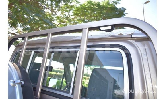Buy Import Toyota Land Cruiser Other Car in Import - Dubai in Dhufar Buy Import Toyota Land Cruiser Other Car in Import - Dubai in Dhufar
