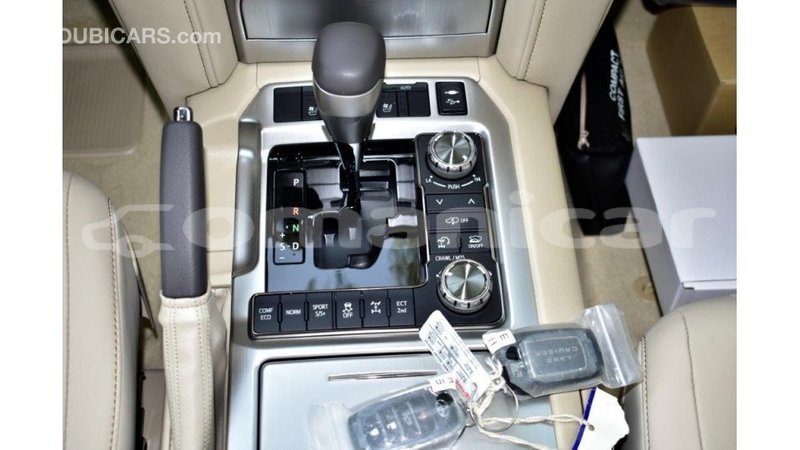 Big with watermark toyota land cruiser dhufar import dubai 2286