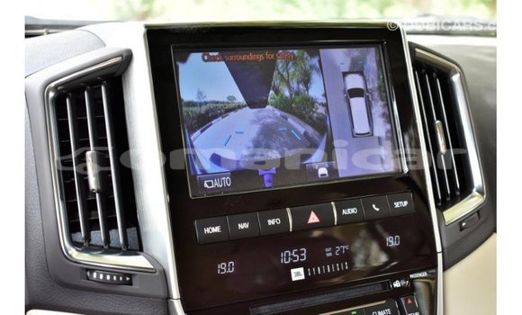 Buy Import Toyota Land Cruiser White Car in Import - Dubai in Dhufar Buy Import Toyota Land Cruiser White Car in Import - Dubai in Dhufar