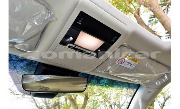 Buy Import Toyota Land Cruiser White Car in Import - Dubai in Dhufar Buy Import Toyota Land Cruiser White Car in Import - Dubai in Dhufar