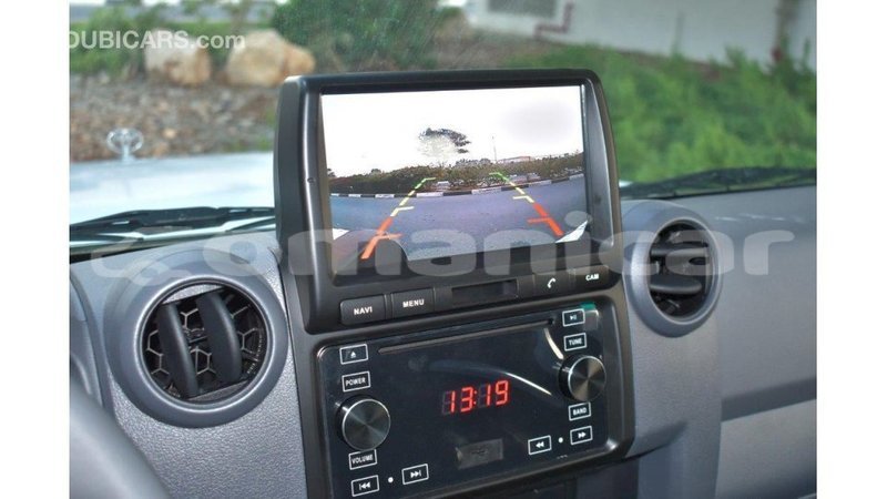 Big with watermark toyota land cruiser dhufar import dubai 2288