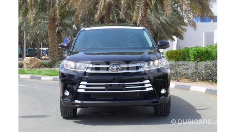 Big with watermark toyota highlander dhufar import dubai 2289