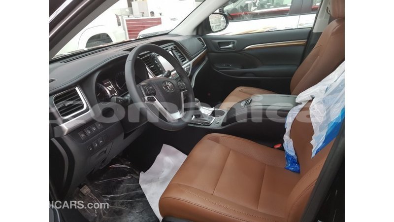 Big with watermark toyota highlander dhufar import dubai 2289