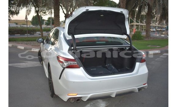 Buy Import Toyota Camry White Car in Import - Dubai in Dhufar Buy Import Toyota Camry White Car in Import - Dubai in Dhufar