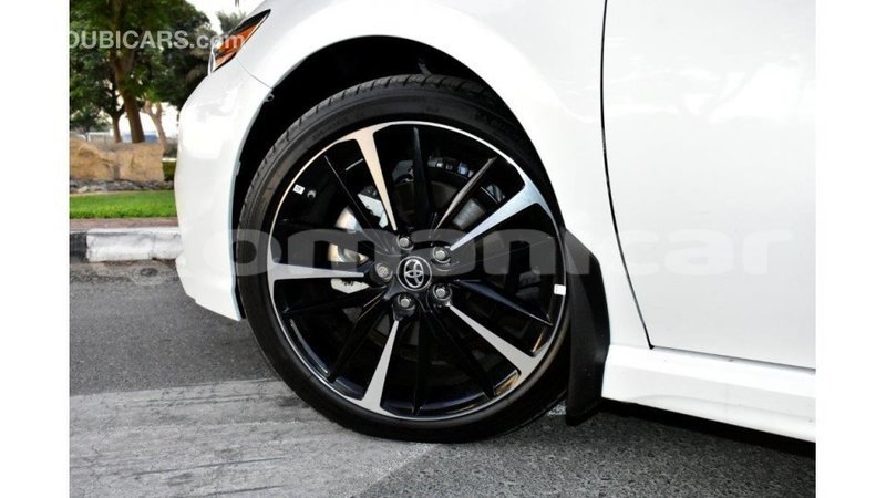 Big with watermark toyota camry dhufar import dubai 2290