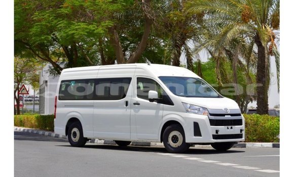 Buy Import Toyota Hiace White Car in Import - Dubai in Dhufar Buy Import Toyota Hiace White Car in Import - Dubai in Dhufar