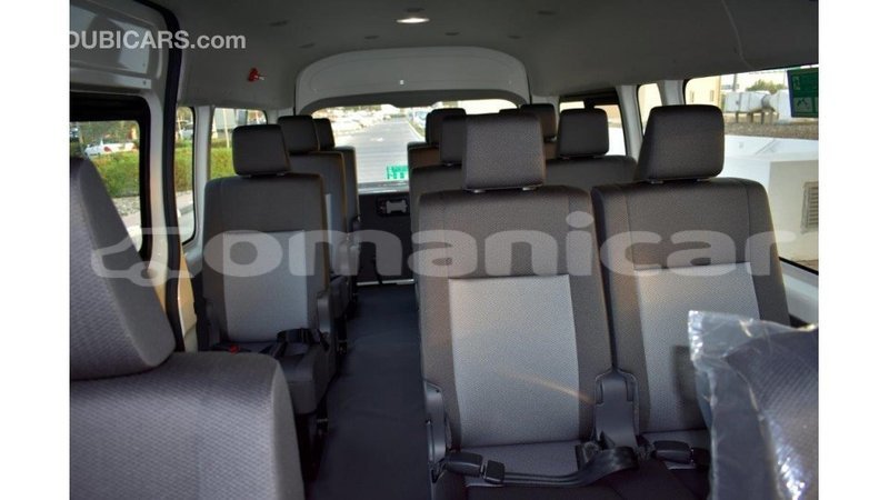 Big with watermark toyota hiace dhufar import dubai 2292
