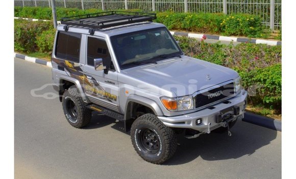 Buy Import Toyota Land Cruiser Other Car in Import - Dubai in Dhufar Buy Import Toyota Land Cruiser Other Car in Import - Dubai in Dhufar