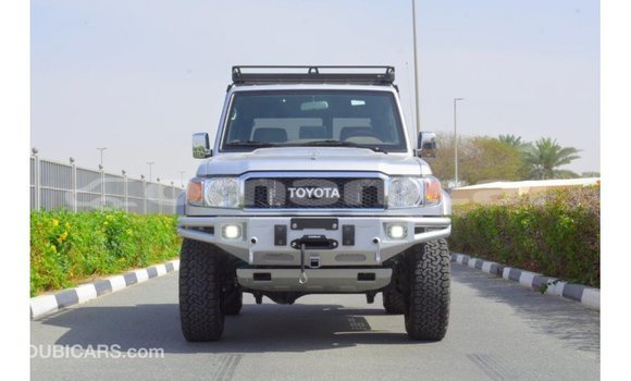 Buy Import Toyota Land Cruiser Other Car in Import - Dubai in Dhufar Buy Import Toyota Land Cruiser Other Car in Import - Dubai in Dhufar