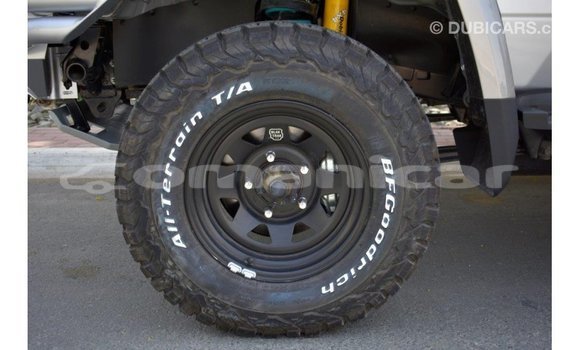 Buy Import Toyota Land Cruiser Other Car in Import - Dubai in Dhufar Buy Import Toyota Land Cruiser Other Car in Import - Dubai in Dhufar