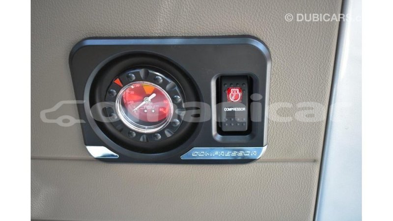 Big with watermark toyota land cruiser dhufar import dubai 2293