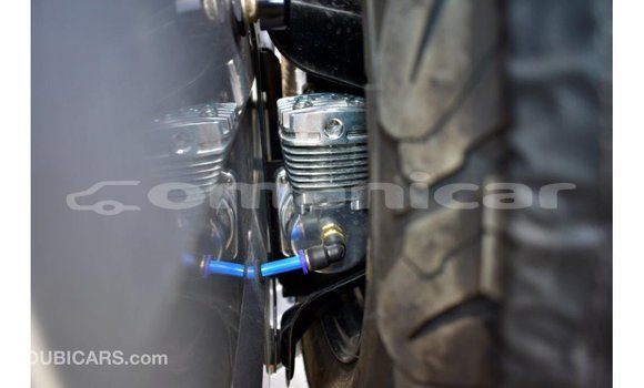 Buy Import Toyota Land Cruiser Other Car in Import - Dubai in Dhufar Buy Import Toyota Land Cruiser Other Car in Import - Dubai in Dhufar