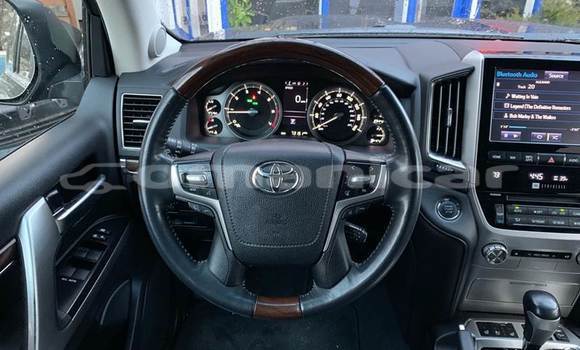 Buy Used Toyota Land Cruiser Black Car in Muscat in Masqat Buy Used Toyota Land Cruiser Black Car in Muscat in Masqat