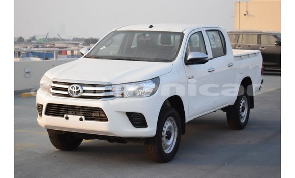 Buy Import Toyota Hilux White Car in Import - Dubai in Dhufar Buy Import Toyota Hilux White Car in Import - Dubai in Dhufar