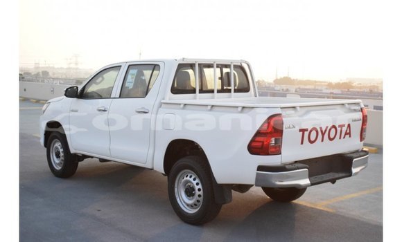 Buy Import Toyota Hilux White Car in Import - Dubai in Dhufar Buy Import Toyota Hilux White Car in Import - Dubai in Dhufar