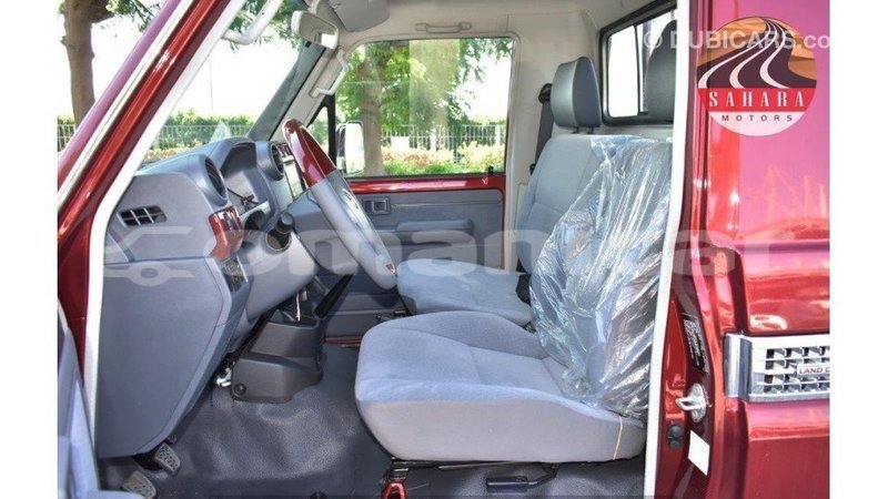 Big with watermark toyota land cruiser dhufar import dubai 2298