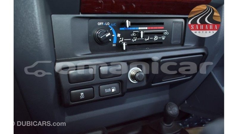 Big with watermark toyota land cruiser dhufar import dubai 2298