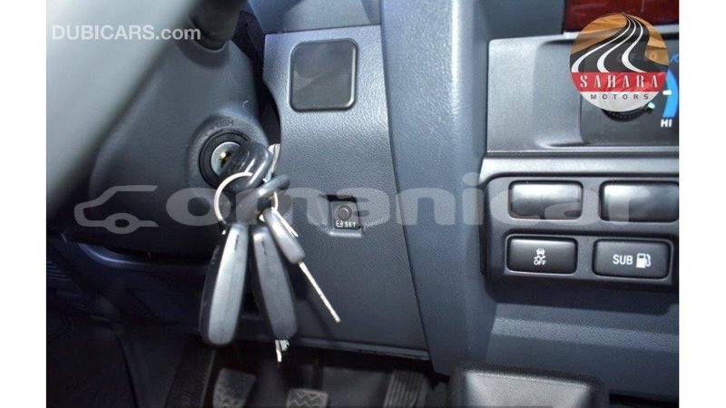 Big with watermark toyota land cruiser dhufar import dubai 2298