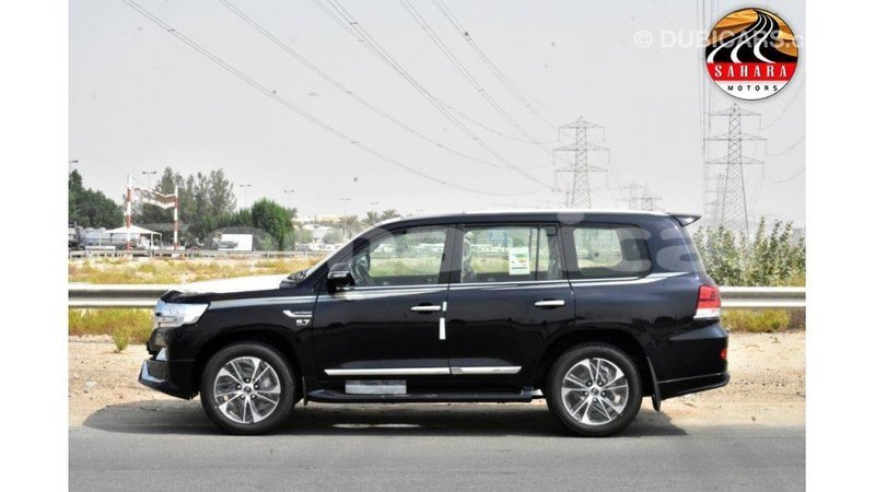 Big with watermark toyota land cruiser dhufar import dubai 2299