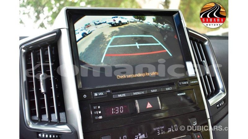 Big with watermark toyota land cruiser dhufar import dubai 2299